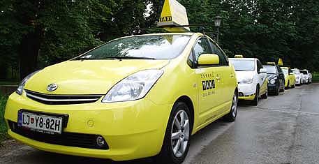 rumeni-taxi