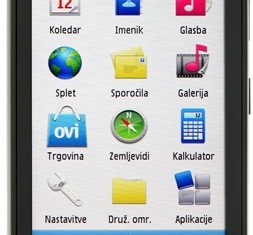 Nokia C5-03 black 02.JPG