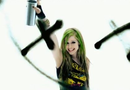 Avril-Lavigne-Smile