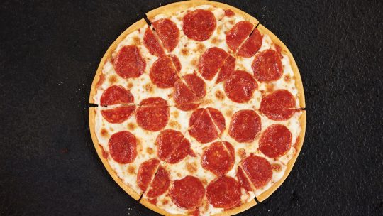 Pizza-Hut-gluten-free-pizza