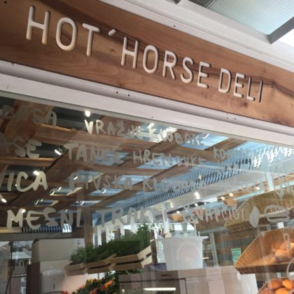 hot-horse-deli-3