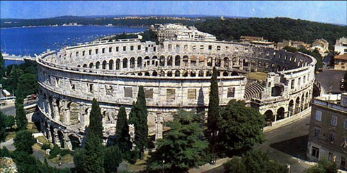 Arena-Pula