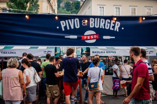 pivo-in-burger-fest-JULIJ-2015