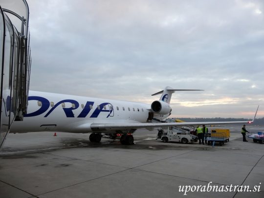 s5-aaw-4-27-11-16-brnik-adria-airways