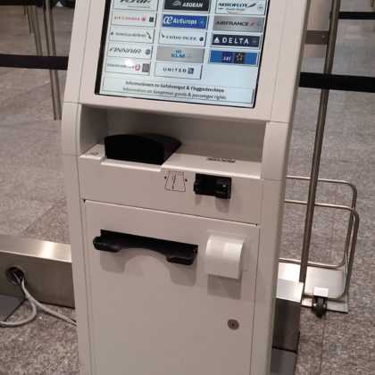 aadria-airway-check-in-kiosk-ZHR-1