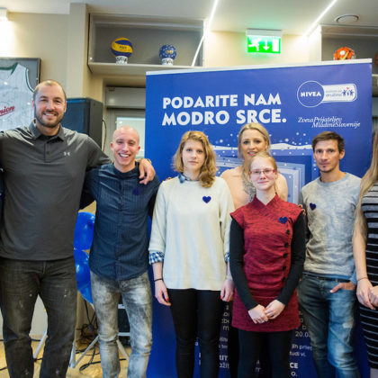 Dobrodelna akcija Podarite nam modro srce v organizaciji podjetja Nivea in Zveze prijateljev mladine Slovenije