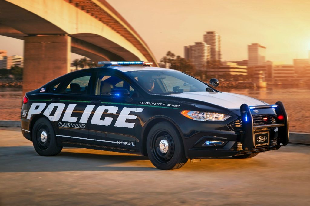 Police-Responder-Hybrid-Sedan-1