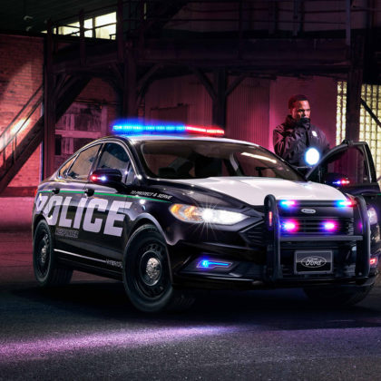 Police-Responder-Hybrid-Sedan-5