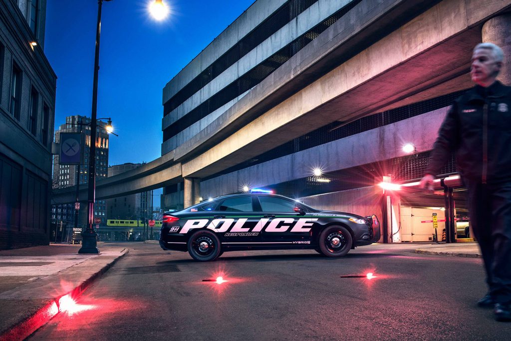 Police-Responder-Hybrid-Sedan-8