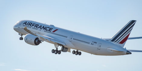 Air-France-Boeing-787-9-Dreamliner1