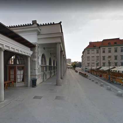 ljubljana-plecnikove-arkade-trznica