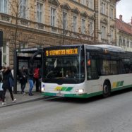 LPP-avtobus-postaja-prikazovalnik-prihoda-ljubljana