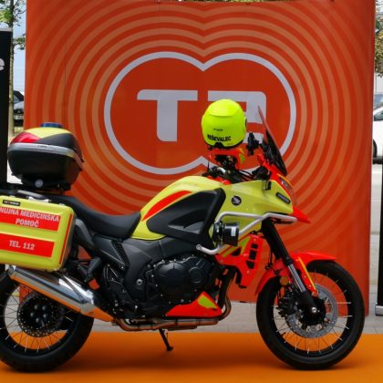 t-2-resevalni-motor-ljubljana-ukc-resevalna-postaja