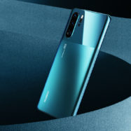 Novi_HuaweiP30Pro_modra_IFA2019-FB