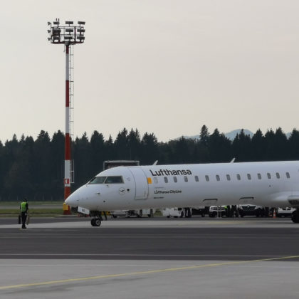 Lufthansa-CityLine-Bombardier-CRJ-900-ljubljana-oktober-2019-D-ACNC-3-FB Lufthansa-CityLine-Bombardier-CRJ-900-ljubljana-oktober-2019-D-ACNC-3-FB