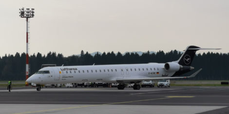 Lufthansa-CityLine-Bombardier-CRJ-900-ljubljana-oktober-2019-D-ACNC-3-FB