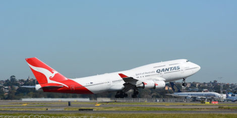 Boeing_747-400-Qantas_Airways