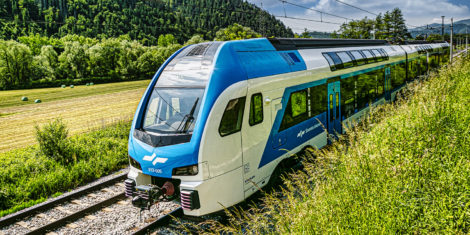 Dvonadstropni vlak Stadler KISS Slovenske železnice SŽ 313 318