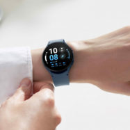 Samsung Galaxy Watch5 in Samsung Galaxy Watch5 Pro