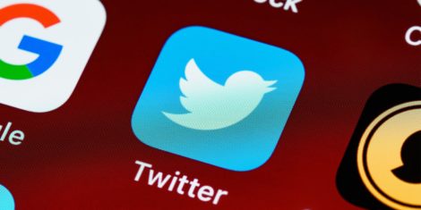 Twitter-je-po-izpadu-uvedel-omejitev-stevila-tvitov-ki-jih-uporabnik-lahko-prebere-klasicni-uporabniki-600-objav-na-dan