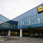 Lidl-Dolgi-most-je-66.-Lidl-trgovina-v-Sloveniji-velika-je-okoli-1.200-m2-in-prva-na-tem-delu-Ljubljane-Vic