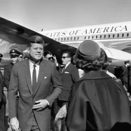 JFK Dan v Ameriki mini serija na programu National Geographic ob 60. obletnici atentata na bivšega predsednika Johna F. Kennedyja