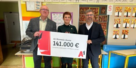 A1 Slovenija je novoletno donacijo v višini 141.000€ namenil Osnovni šoli Nazarje – podružnični šoli Šmartno ob Dreti za obnovo prostorov po poplavah
