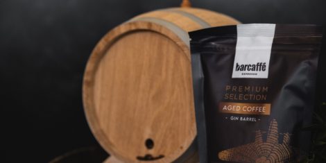 Barcaffè Gin Barrel Aged Coffee, ekskluzivna premium kava starana v hrastovih sodih Old Pilot's gina