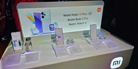 Xiaomi-je-v-Bukaresti-uradno-predstavil-Redmi-Note-13-serijo-telefonov-pametno-uro-Redmi-Watch-4-in-slusalke-Redmi-Buds-5-Pro
