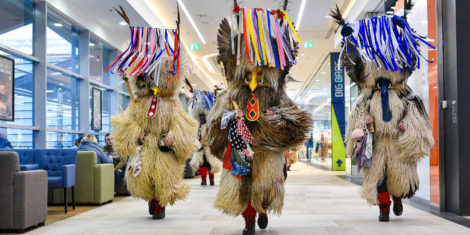 Karneval pustnih mask v Cityparku je privabil veliko število obiskovalcev