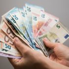 Regres 2025 višina, najvišji neobdavčen regres 2025, maksimalen, minimalni regres in do kdaj morajo podjetja izplačati regres delavcu
