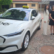 Uber Slovenija je zaživel v Ljubljani kot Uber Taxi, saj prevoze lahko opravljajo le vozniki s taksimetri