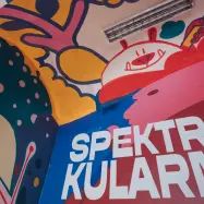 Devet barv, trije umetniki, eno mesto Maribor gosti edinstven umetniški eksperiment