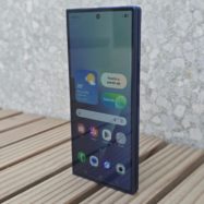 Samsung Galaxy Z Fold 7 test prepogljivega telefona z izjemno tankim dizajnom, 200 MP fotoaparatom in Galaxy AI  Samsung Galaxy Z Fold 7 review