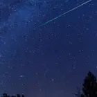 Perzeidi 2025 avgust Meteorski dež 2025 solze svetega Lovrenca bodo najbolj aktivne 11 12 in 13 avgust 2025