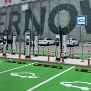 Supernova Ljubljana Rudnik bogatejša za 12 Eleport 400kW polnilnic za električna vozila 1