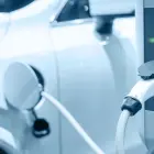Medijska moč Tesle in BYD je ustvarila razkorak, ki ga evropski proizvajalci električnih vozil težko dohajajo