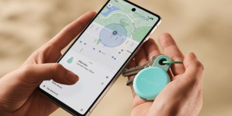 Chipolo LOOP in Chipolo CARD, dva nova iskalnika predmetov s polnilno baterijo osvojila nagrado Red Dot Award 2025 za oblikovanje