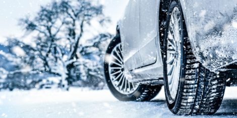 Goodyear UltraGrip Performance 3 tudi v letu 2025 na 1. mestu na ADAC testu zimskih pnevmatik 2025