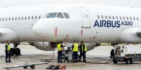 Airbus zahteval nujno posodobitev programske opreme letal Airbus A320, letalski prevozniki se soočajo s težavami zaradi prizemljitev