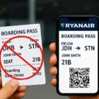 Ryanair 12 novembra 2025 ukinja papirnate vozovnice, boarding pass (vstopnik upon) bo zdaj le v digitalni obliki