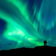 Severni sij nad Slovenijo  zelo močna geomagnetna nevihta razsvetlila nebo nad Slovenijo z vidnim severnim sijem