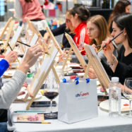 Art Wine v Cityparku Ljubljana pokazal porast zanimanja za kulturna afterwork druženja