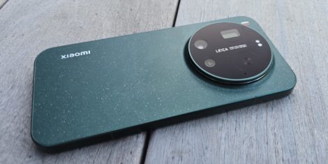 Xiaomi 17 Ultra test recenzija telefona, ki ponudi vsestranskost fotoaparata podnevi in ponoči