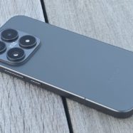 Xiaomi 17 test recenzija telefona za vse, ki želijo uravnotežen kompakten premijski telefon  Xiaomi 17 review