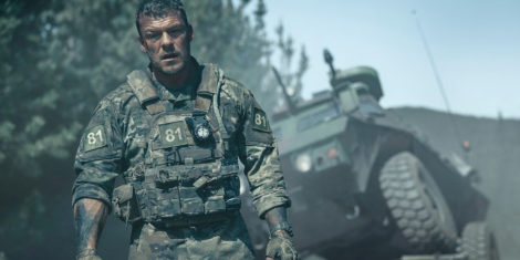 Akcijski film brez inovativnosti znana zgodba v novi preobleki Vojni stroj  War Machine Netflix