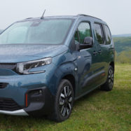 Citroën Berlingo znova tudi z dizlom Popravek smeri po električnem eksperimentu
