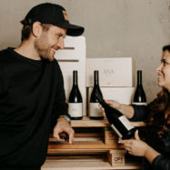 Mlada ptujska vinarja z vini ANA stavita na natančnost potrpežljivost in izvor