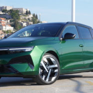 Opel Astra na prvi vtis Racionalna izbira za širok krog voznikov