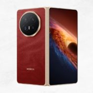 Honor Magic V6 je v Evropi že naprodaj, akcijska cena pa 1.700€ z dodatnimi darili